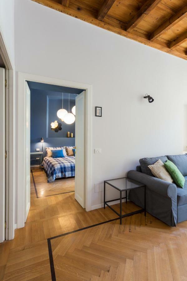 Cosy Apartment 2 Minutes From Duomo มิลาน ภายนอก รูปภาพ